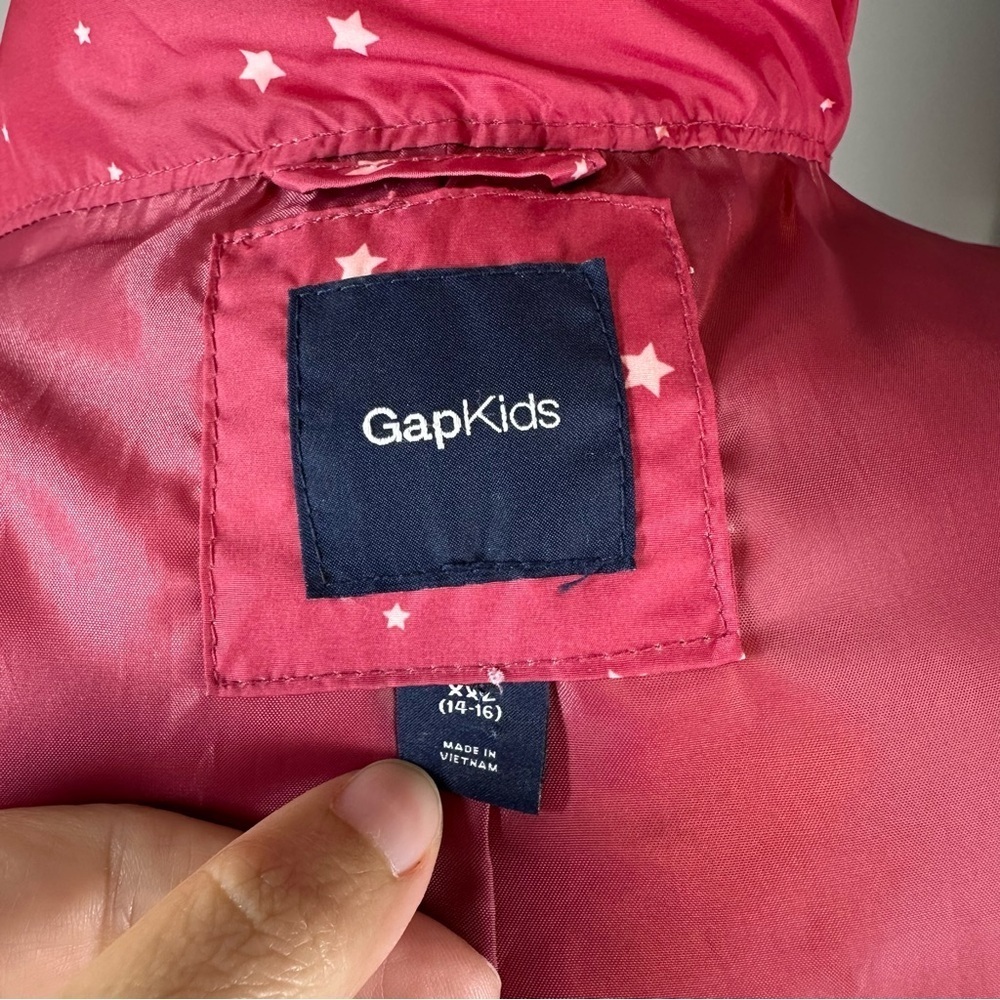 GapKids Red Star Print Puffer Vest XXL (14-16) Warm Winter Layer - Picture 8 of 12